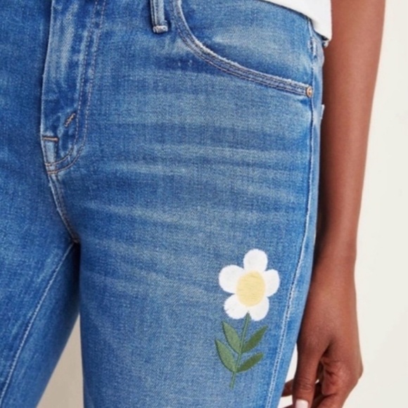 MOTHER The Weekender Fray Jean In Gold Rush Sz 28 Floral Embroidered Boho Flare - Picture 4 of 9